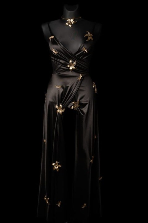 Broszka kwiat z kolekcji Black and Gold (N9531AU) Broszka kwiat z kolekcji Black and Gold (N9531AU)